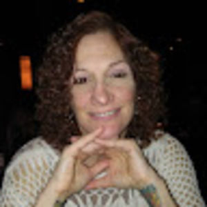 Meet your Posher, Carrie